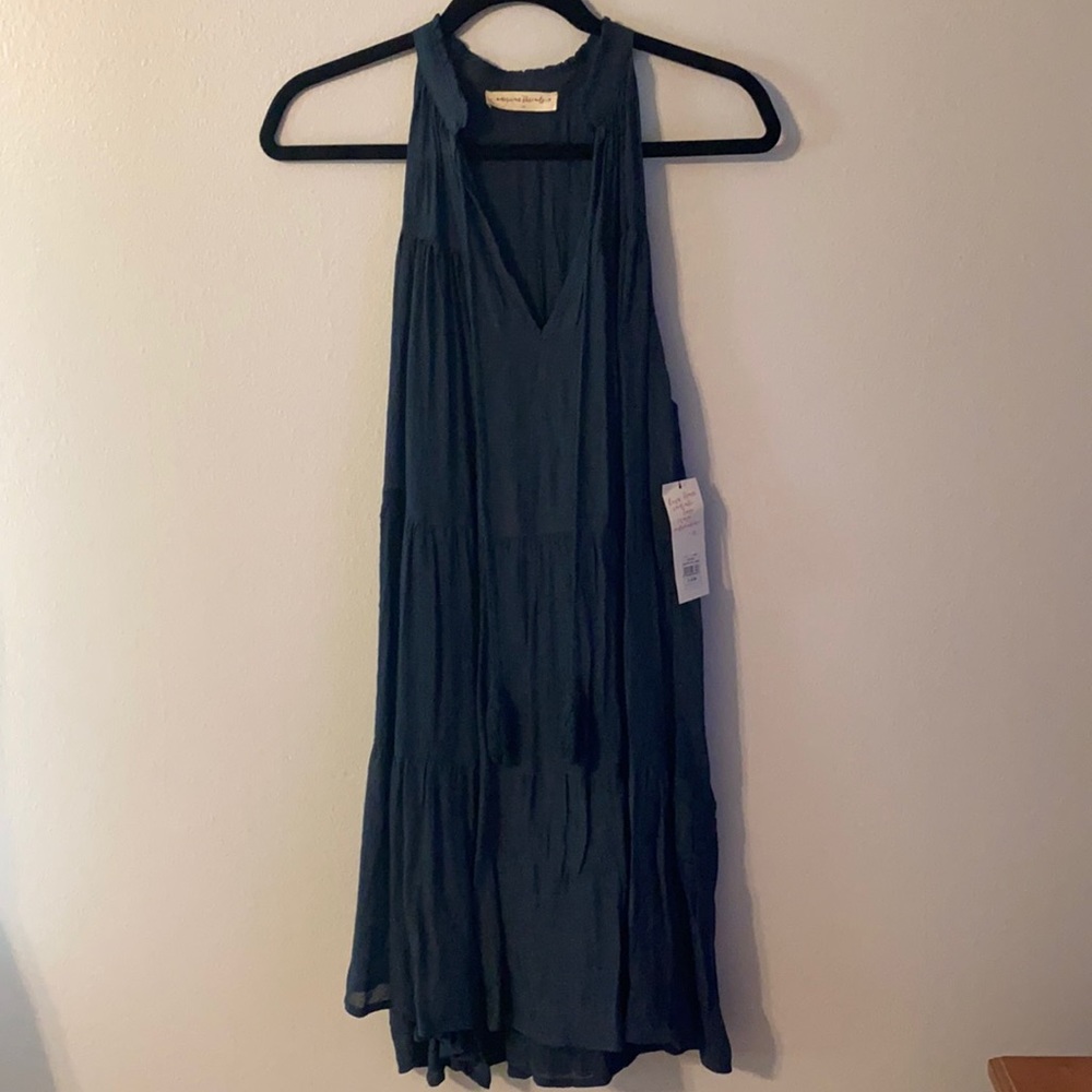 NWT FRONT TIE RUFFLE DRESS